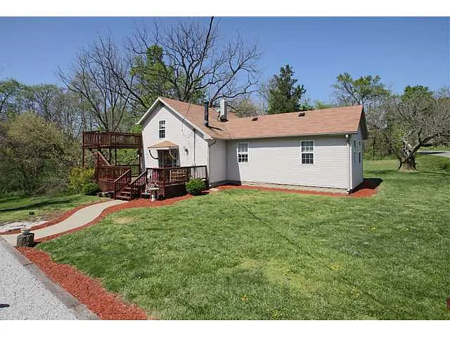 652 Cartersburg Rd photo 1