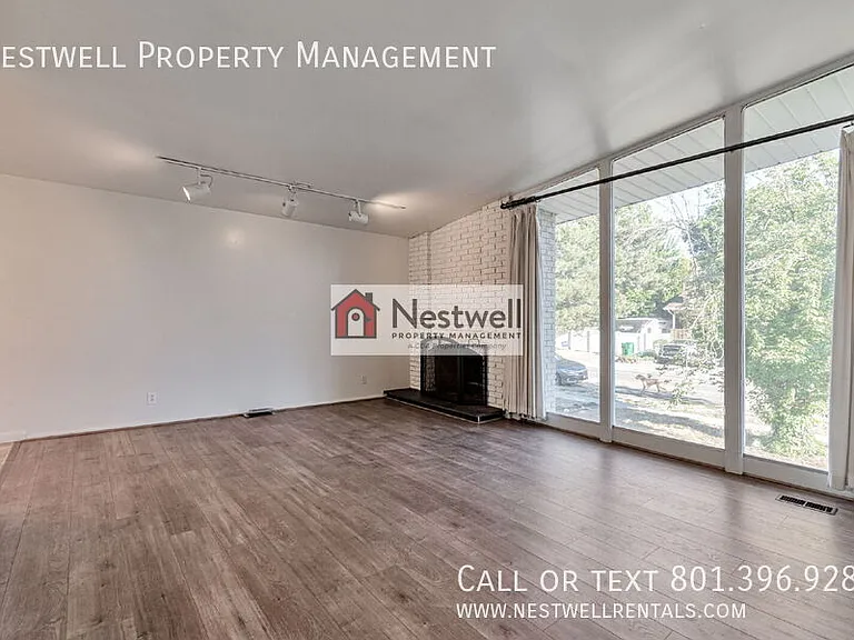 1439 E Colony Dr — Photo 3