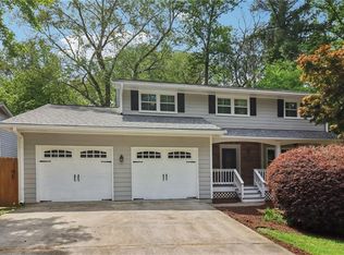 571 Densley Dr, Decatur, GA 30033