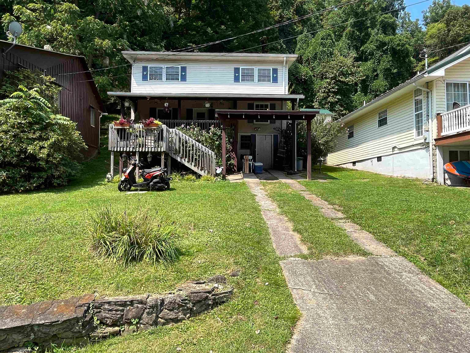 944 Lake Floyd Cir, Bristol, WV 26426 Zillow