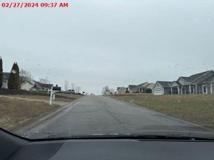 Exterior Neighborhood (street photo)