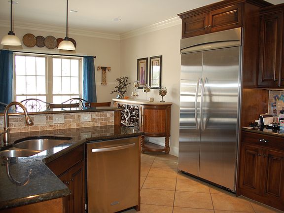 4th image of 8116 Angels Glen Dr