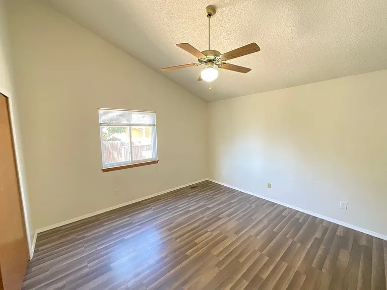8166 Telegraph Dr — Photo 23