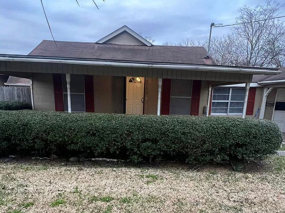 1st image of 4700 Beaumont Ave