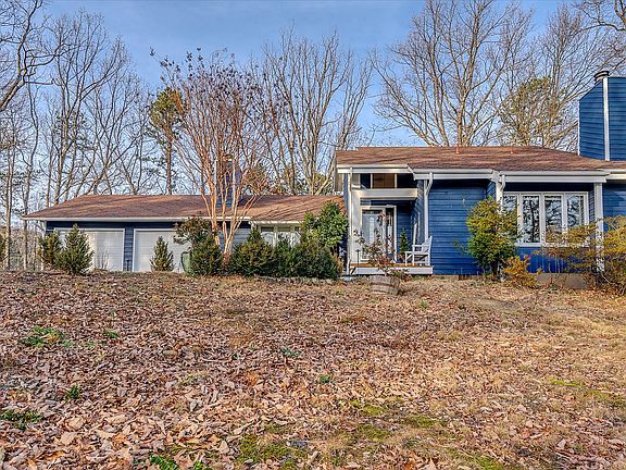 3rd image of 1795 Laurel Mountain Dr