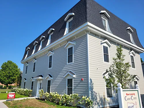 1113 Center Ave Photo 1