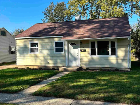 713 Jean Ellen Dr, Beloit, WI 53511