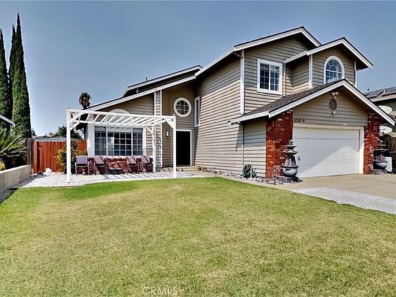 2nd image of 1219 Mohr Cir
