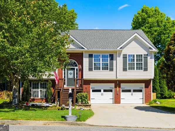 4021 McDowell Dr, Acworth, GA 30101