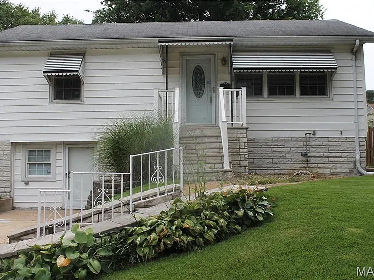3818 Wabash Ave — Photo 13
