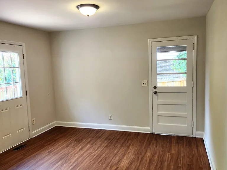 6 N Gaywood Dr — Photo 6