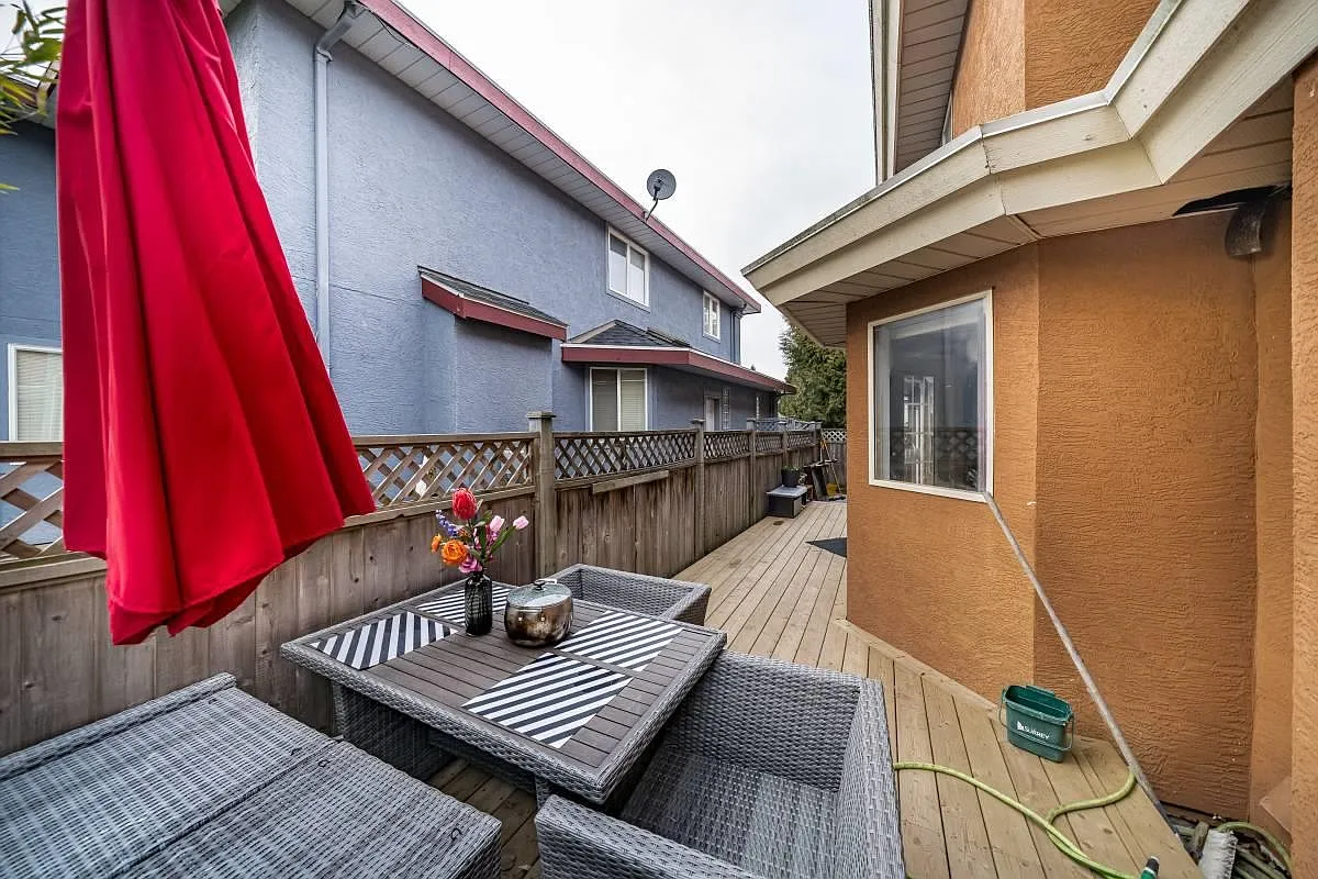 2 bed, 1100 sqft, $2,450 — Photo 2