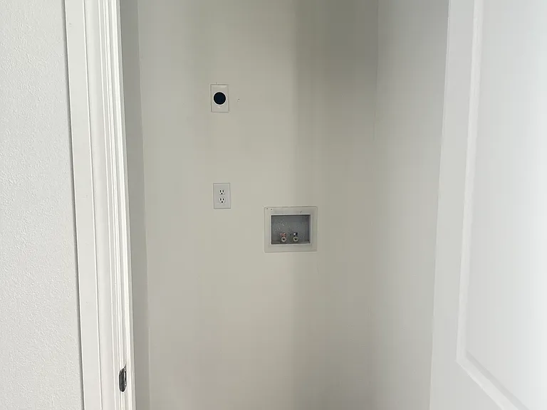 1137 S 73rd East Ave #1137 — Photo 2