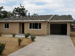 2216 Darby St, San Bernardino, CA 92407