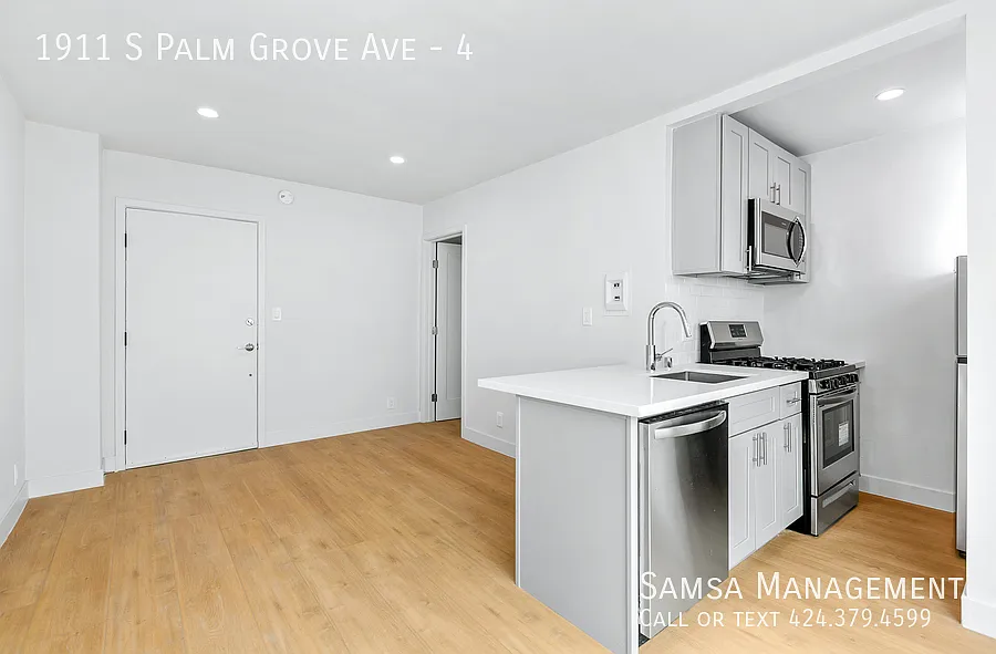 1911 S Palm Grove Ave — Photo 4
