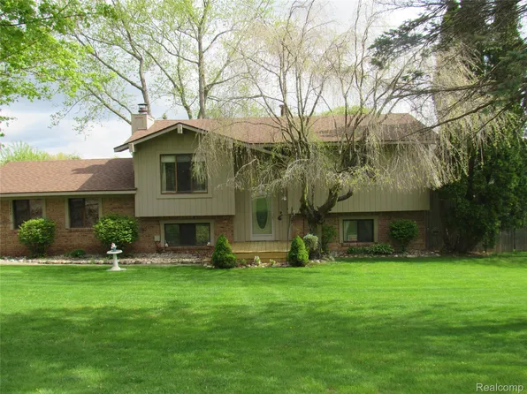 12680 Andersonville Rd, Davisburg, MI 48350