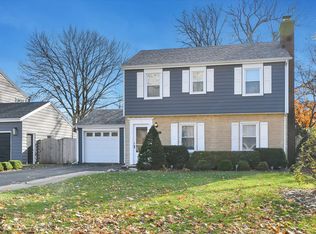 1502 W Acres Rd, Joliet, IL 60435