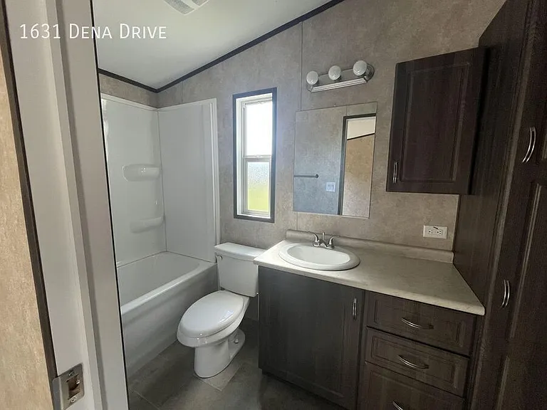 1631 Dena Dr — Photo 5