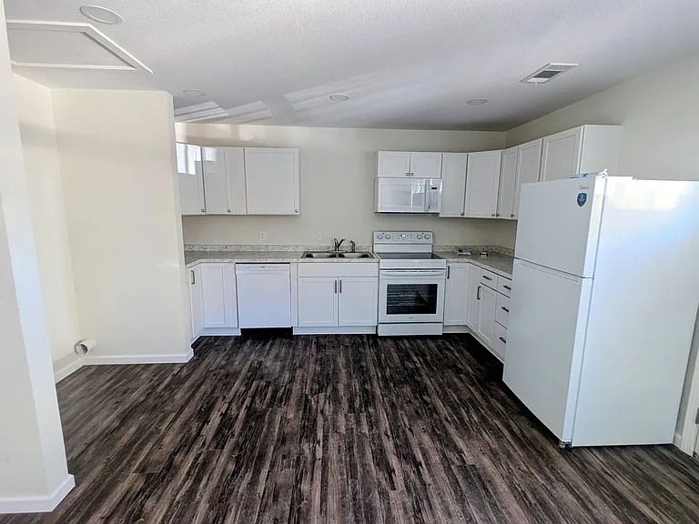 110 Broadway St — Photo 2