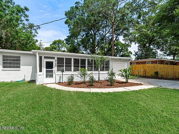4th image of 5753 COLLEGE Lane