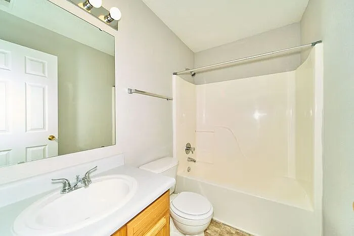 8133 Maple Stream Ln — Photo 19