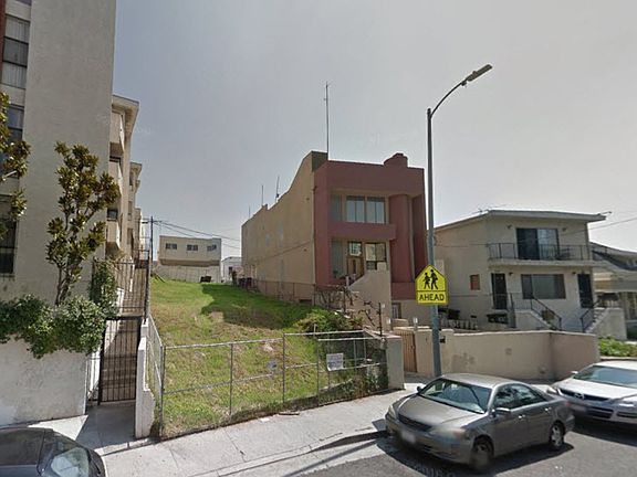 4th image of 624 N Grand Ave