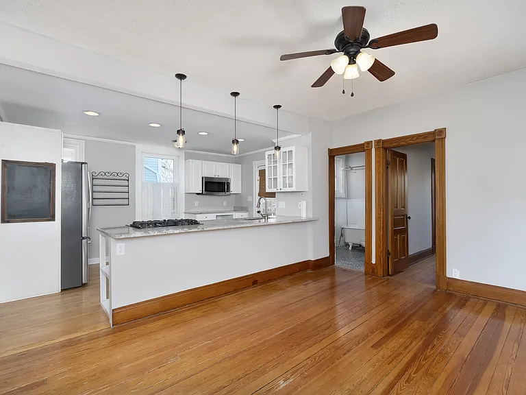 2892 Markbreit Ave — Photo 12