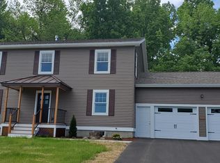 157 Maple Leaf Ln, Shelburne, VT 05482