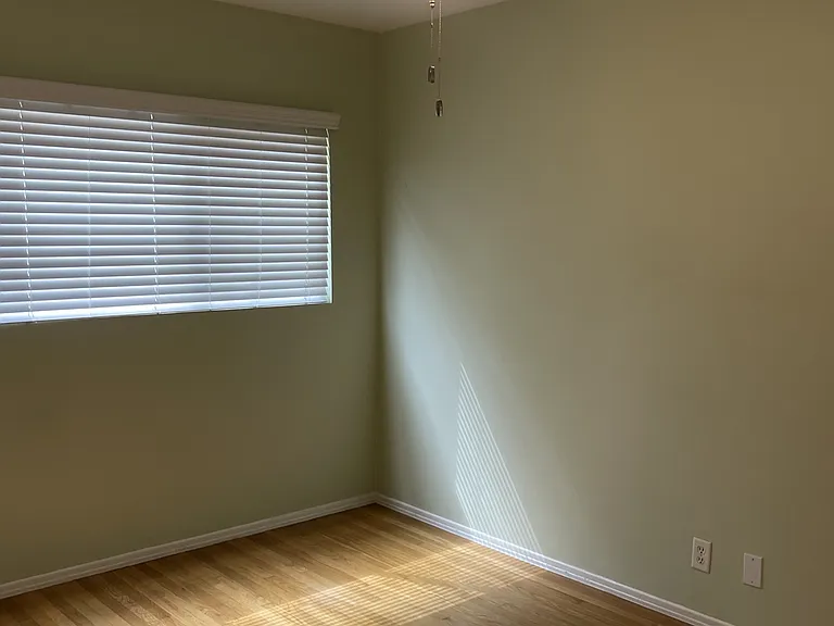 3355 Manning Ave #17 — Photo 14
