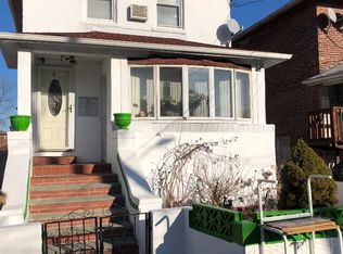 390 Beach 25 St, Far Rockaway, NY