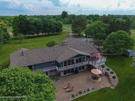 2nd image of 4662 Harper Rd