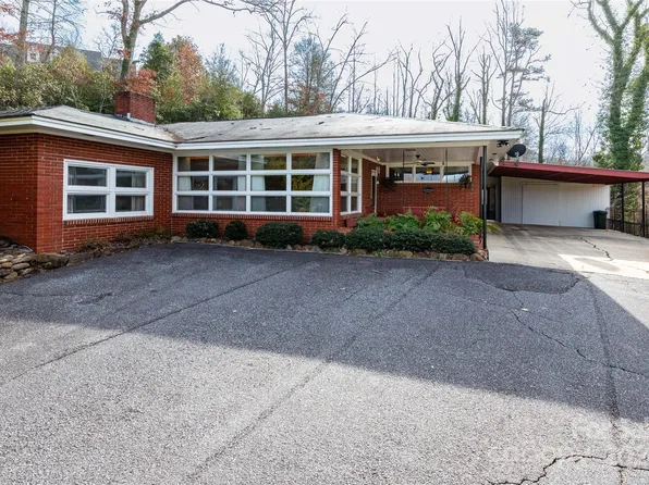 57 Dixs Gap Cir, Cullowhee, NC 28723