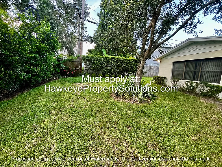 3205 Carleton Cir W — Photo 32
