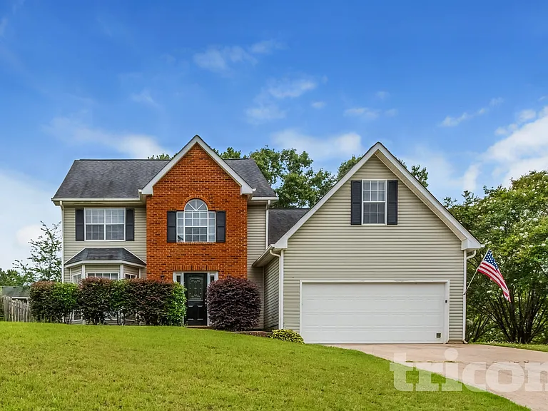 1471 Oakdale Rd — Photo 1