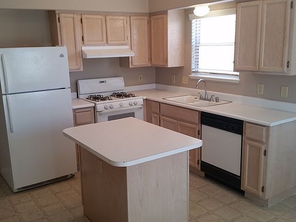 2nd image of 8037 Celestial Ave Unit 201
