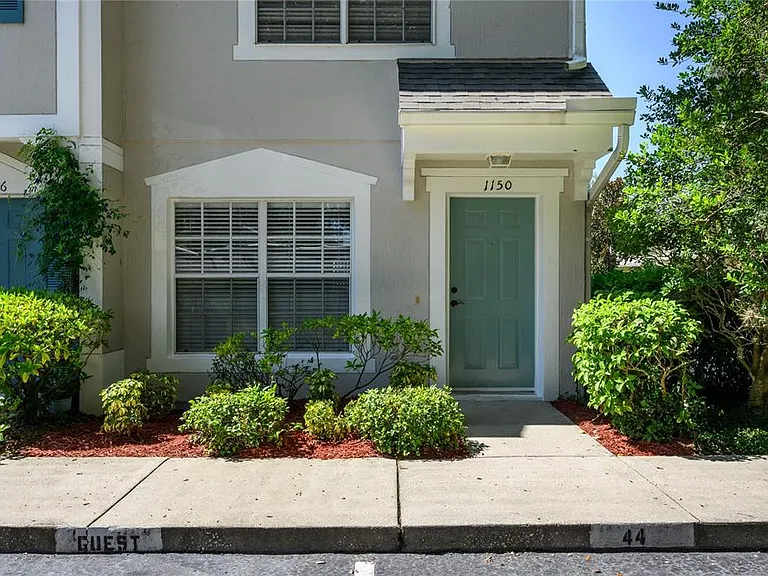 1150 Vineland Pl — Photo 1