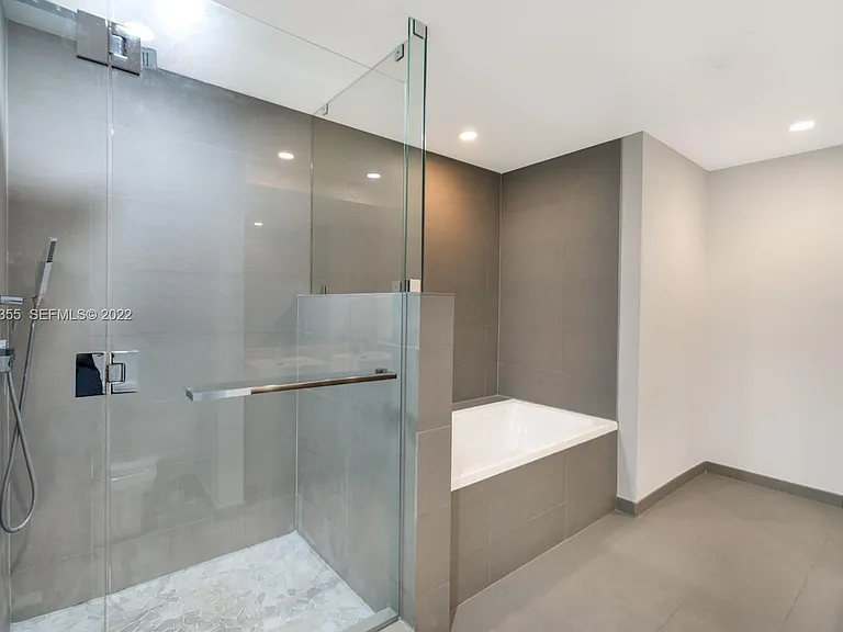 1080 Brickell Ave #1306 — Photo 5