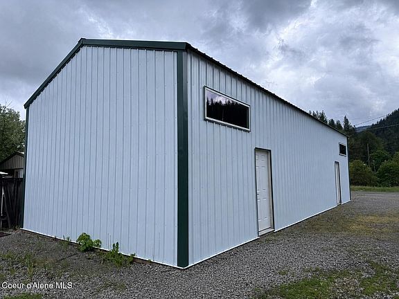 2nd image of 706 B St