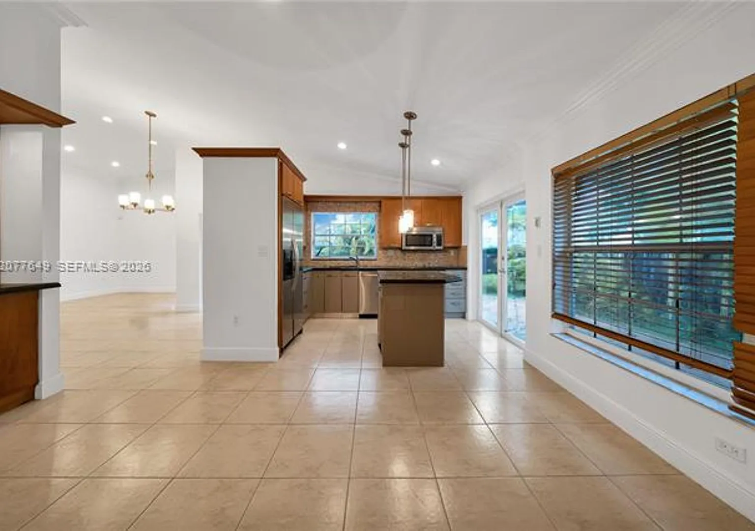 6352 SW 112th Pl # 6352, Miami, FL 33173 — Photo 1