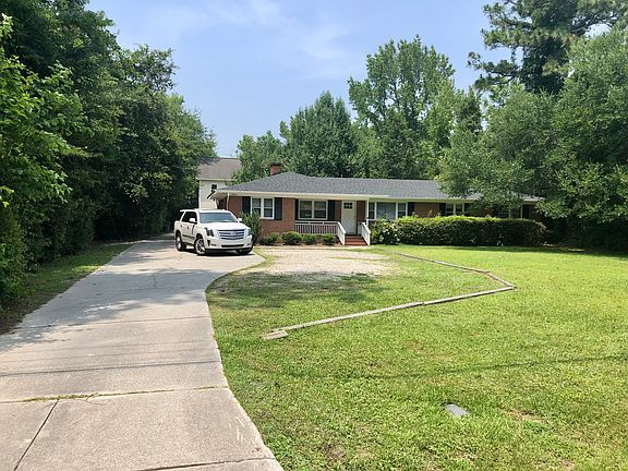 Private Wooded Lot/Lawn Care Included in Rent