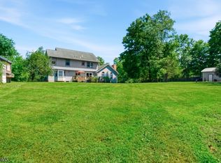 75 Ridge Rd, Sandyston, NJ 07827