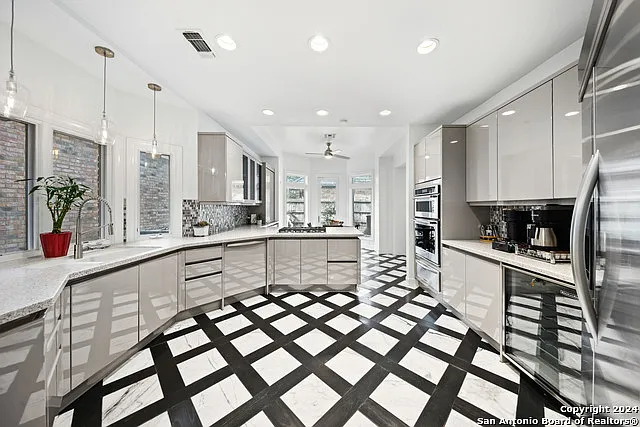 119 Paddington Way — Photo 14