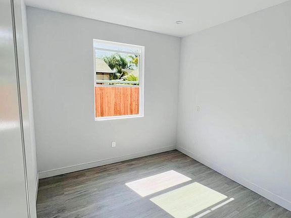 5th image of 3827A N Paddy Ln