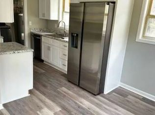 216 Westbrook Dr, Spring Lake, NC 28390