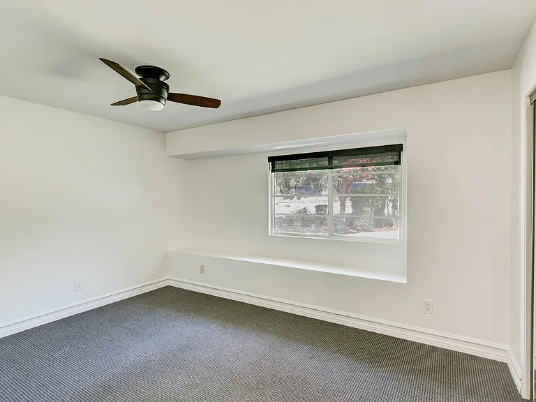 1710 Country Club Dr — Photo 37