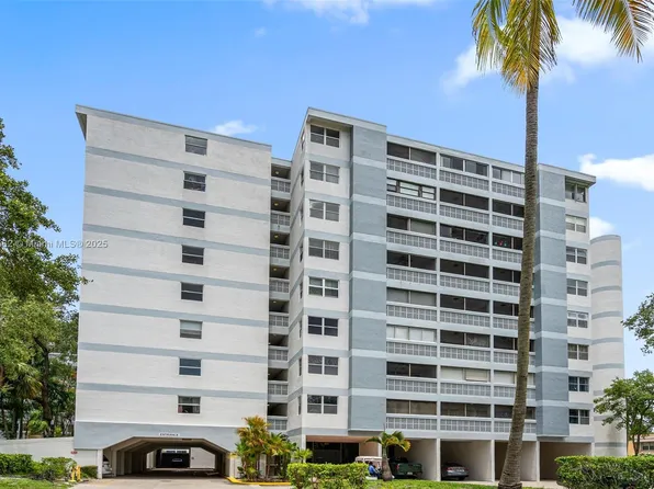 3301 Spanish Moss Ter APT 806, Lauderhill, FL 33319