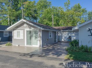 11811 Marsh Rd APT 4, Shelbyville, MI 49344