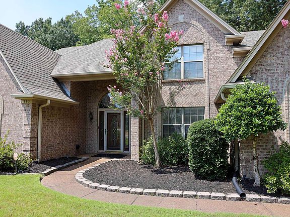 4th image of 335 Walnut Gardens Dr