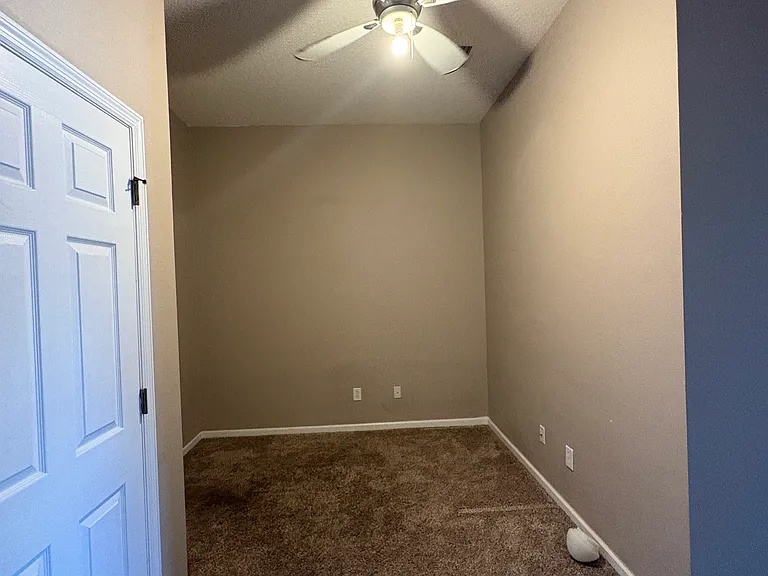 13036 Surfside Dr — Photo 8