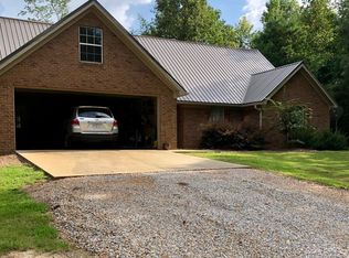 960 Barnett Rd, Mathiston, MS 39752